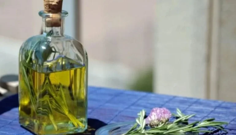 Caña con ruda, una tradición cultural mezclada con medicina y magia