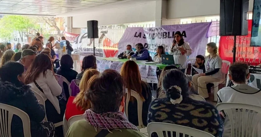 En la previa a las elecciones, gremios sanitarios advirtieron: “la salud no es un gasto ni un negocio”