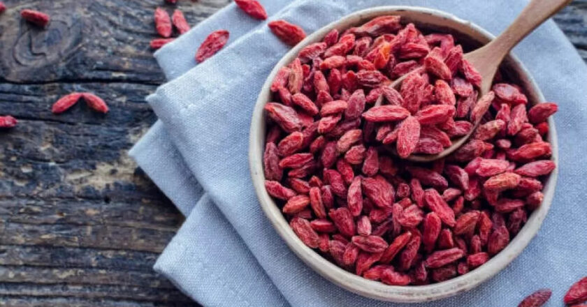 La fruta que forma parte de la medicina oriental: es rica en vitamina C, previene el envejecimiento y ayuda a bajar de peso