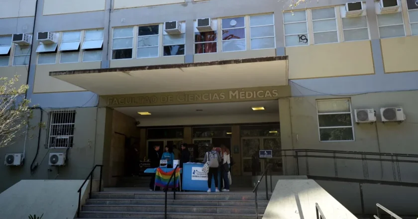 Facultad de Medicina: un informe reveló aumentos exorbitantes en las tarifas