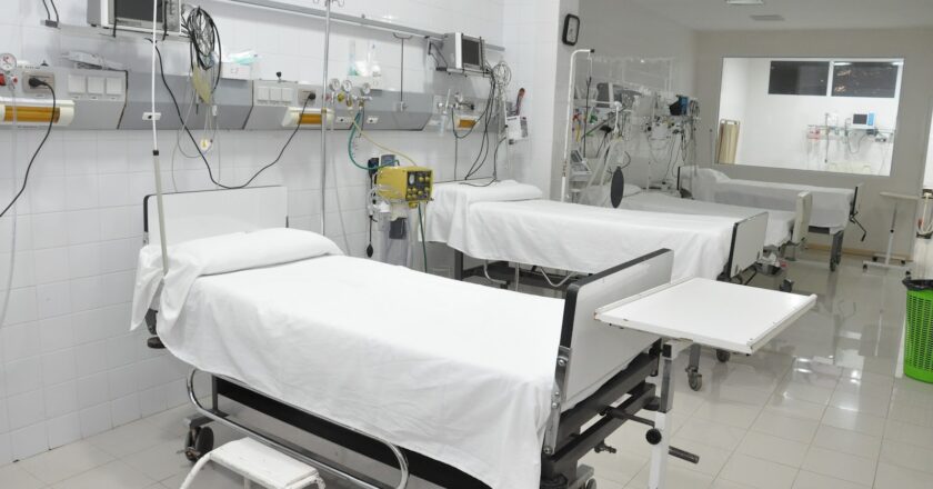 Advierten que centros de salud de todo el país están al borde de la quiebra