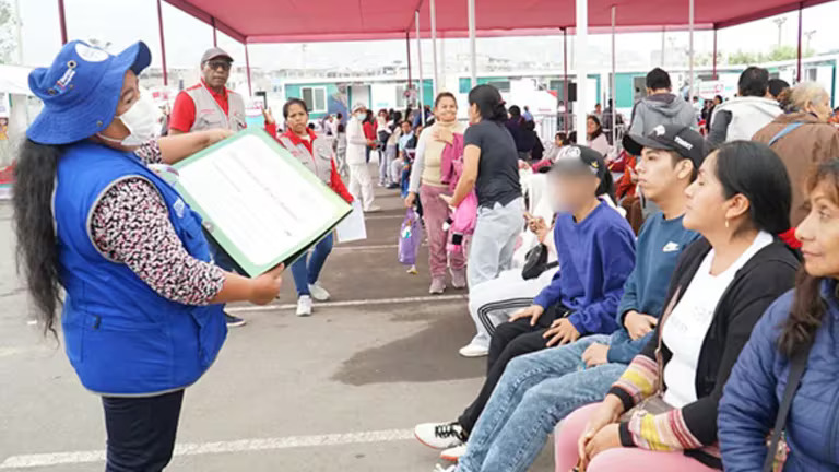 Lanzan mega campaña de salud gratuita con 50 especialidades para este 15 y 16 de agosto: dónde y cómo acceder