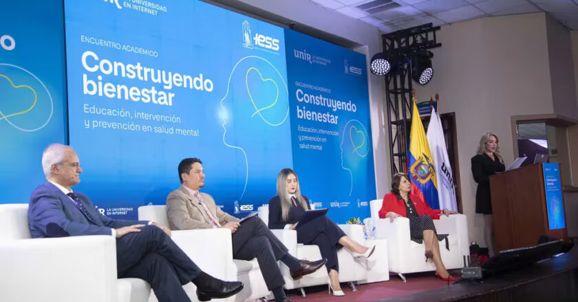 “Ir al psicólogo debe ser igual que ir al médico de familia”, afirman expertos en un encuentro de salud mental en Quito