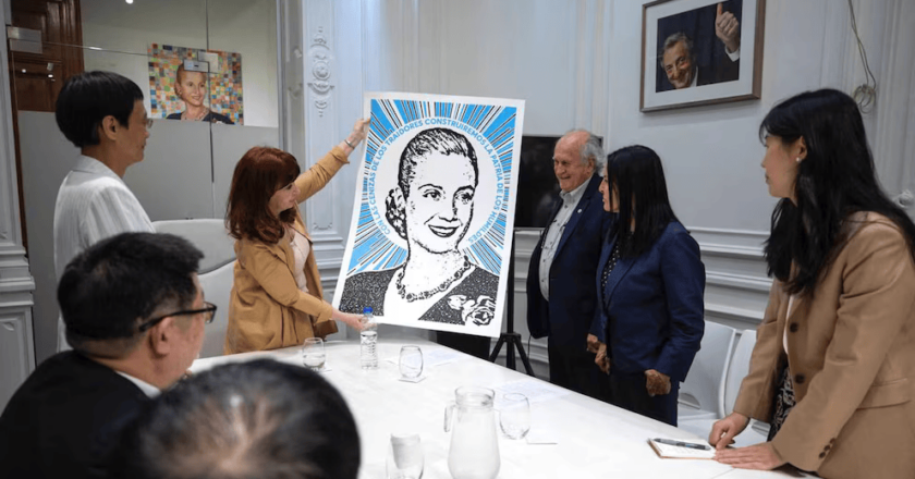 Cristina Kirchner encabeza un acto en Rosario y hará una defensa de la salud pública