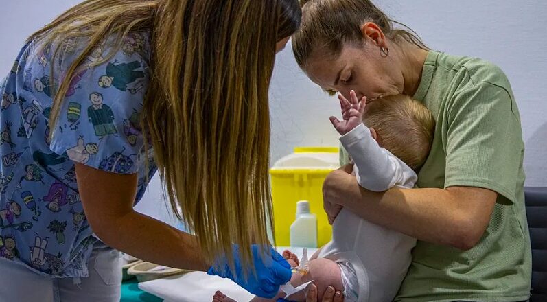 Borrar el virus de la bronquiolitis: “Los inmunizados o no se infectan por el patógeno o si lo hacen de forma leve”
