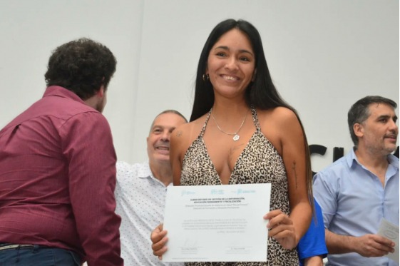 La Provincia incorporó 354 profesionales de especialidades críticas al sistema