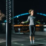 ¿Es malo entrenar de noche? Qué dicen los expertos y cómo puede afectar el sueño